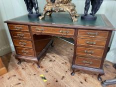 Maple & Co inlaid mahogany kneehole desk, 138cm wide, 76cm deep.