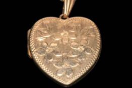 9 carat gold locket pendant and chain.