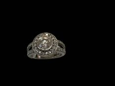 Diamond cluster 18 carat white gold ring, with approximately 1.