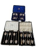 Set of six silver teaspoons and tongs, Sheffield 1902, together with six coffee spoons,