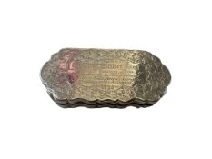 George Unite silver snuff box with engraved decoration and Blaydon-on-Tyne inscription, 9.