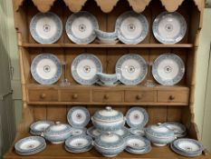 Good collection of Wedgwood Florentine W2714 table porcelain service including tureens, 41 pieces,