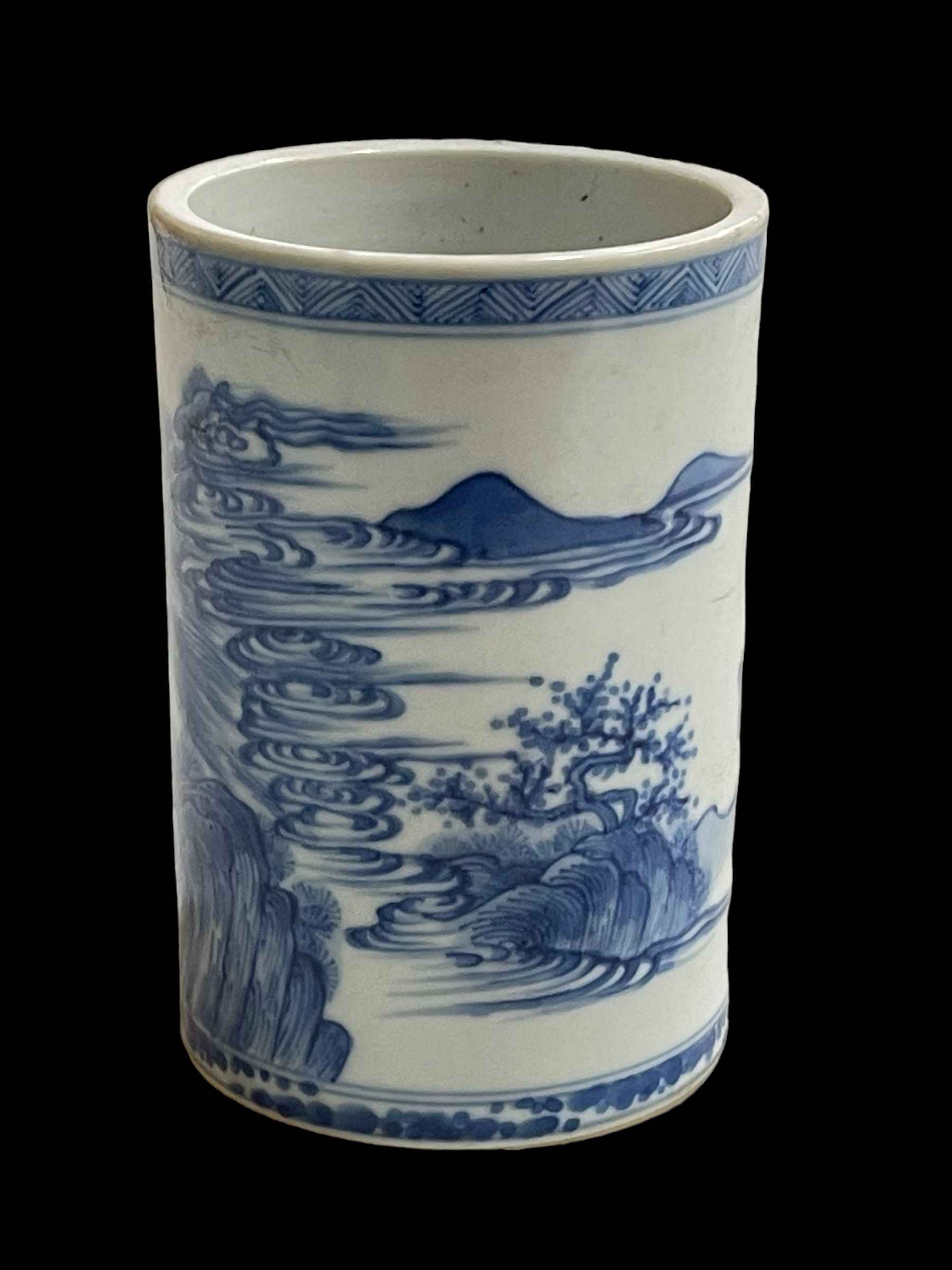 Chinese blue and white brush pot, with travellers in landscape, 13.5cm. - Image 3 of 4