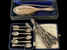 Cased set of six silver George V's reign teaspoons,