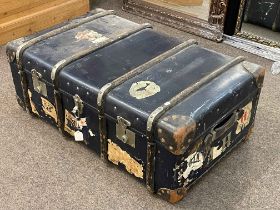 Vintage travelling trunk with internal tray and label for Binns Ltd, 35cm by 91cm by 58cm.