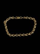 9 carat gold chain link bracelet, 18cm.