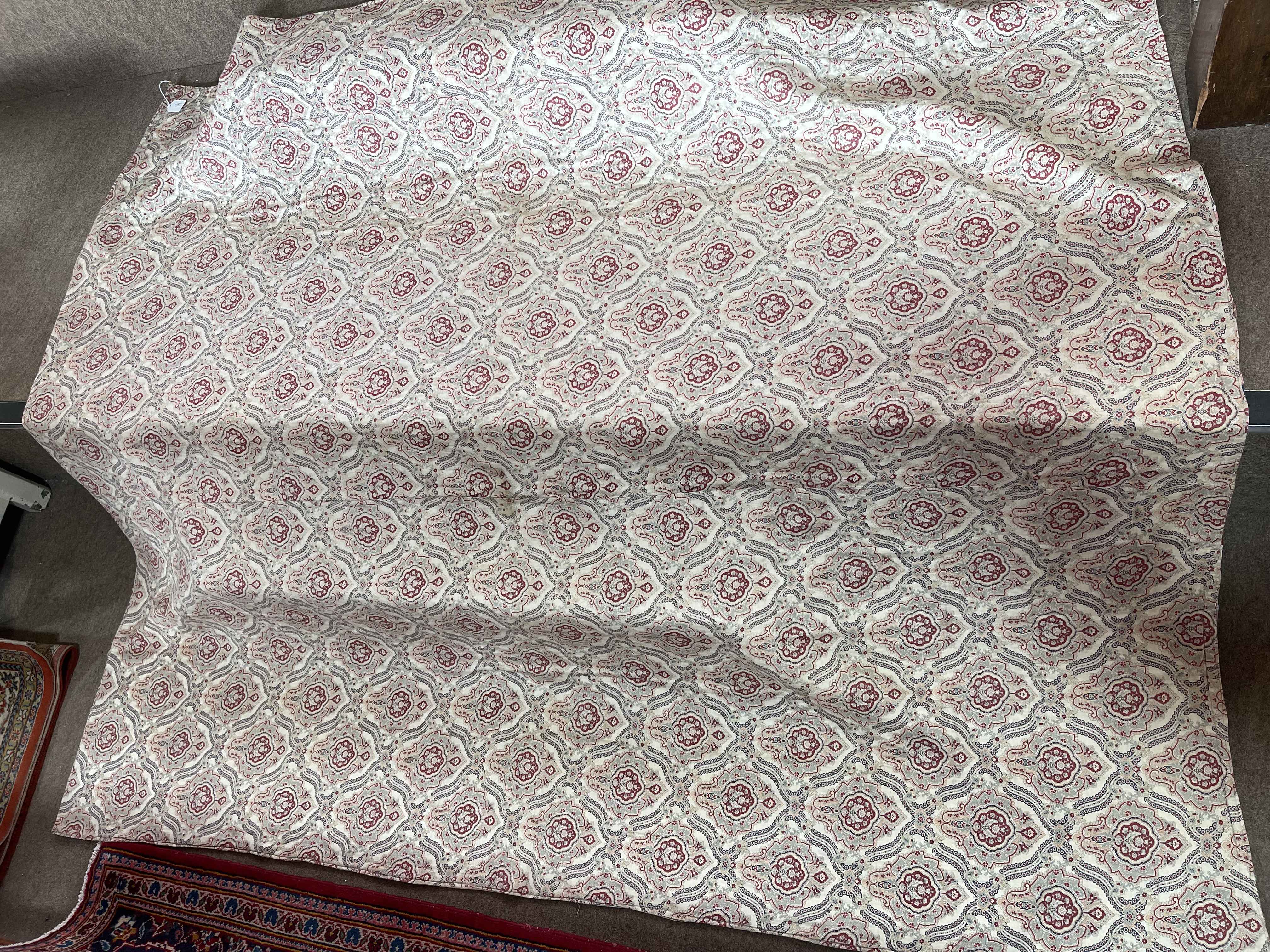 Antique patchwork and paisley pattern to reverse quilt, 2.04 by 1.70. - Image 2 of 3