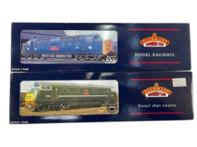 Bachmann Diesel locomotives, Boxed Warship B-B and Class 55 Deltic (2).