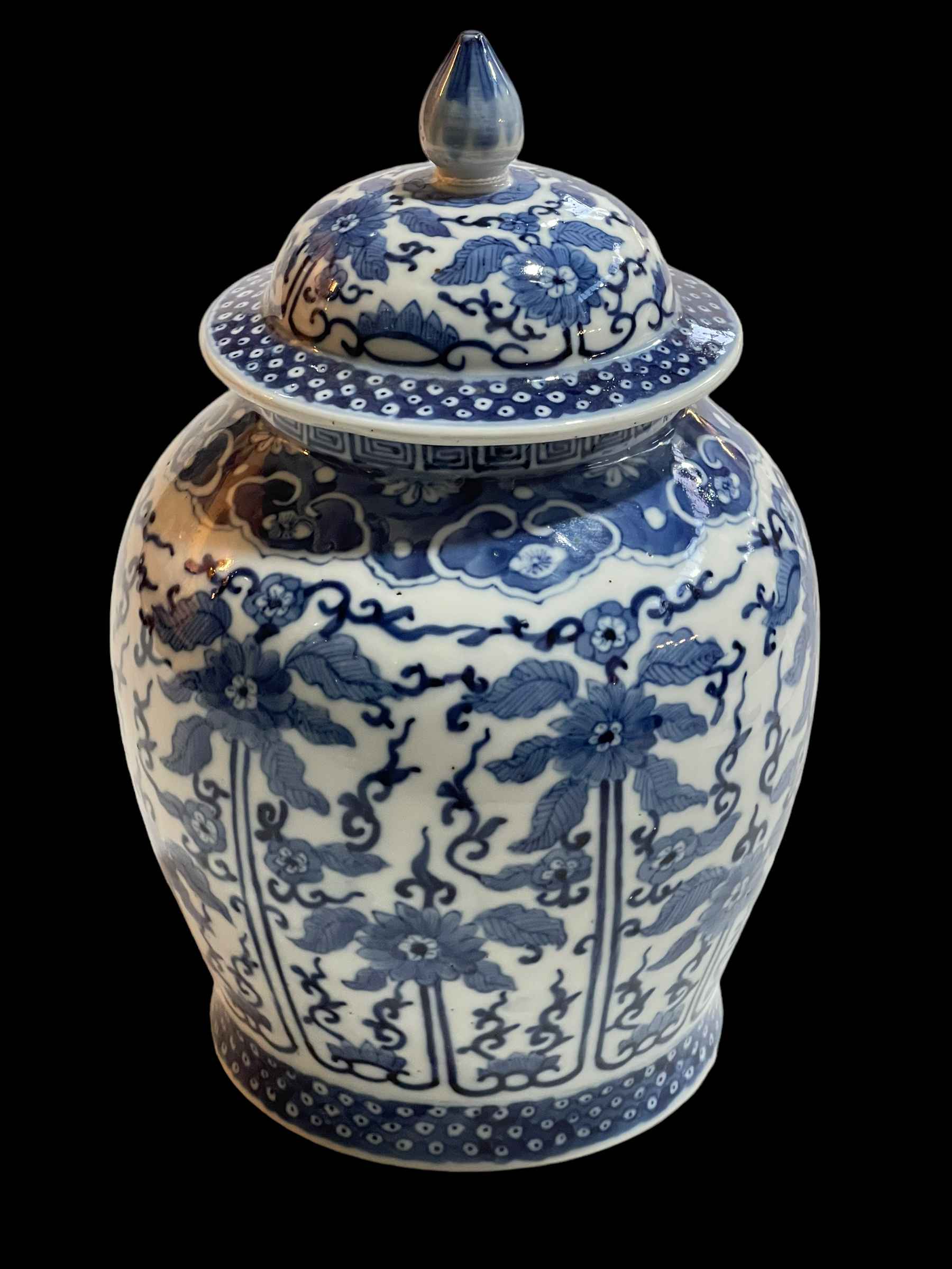 Chinese blue and white vase and cover with four character mark, 27cm. - Image 2 of 4
