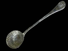 Good and substantial Victorian silver soup ladle with shell bowl and handle, London 1846,