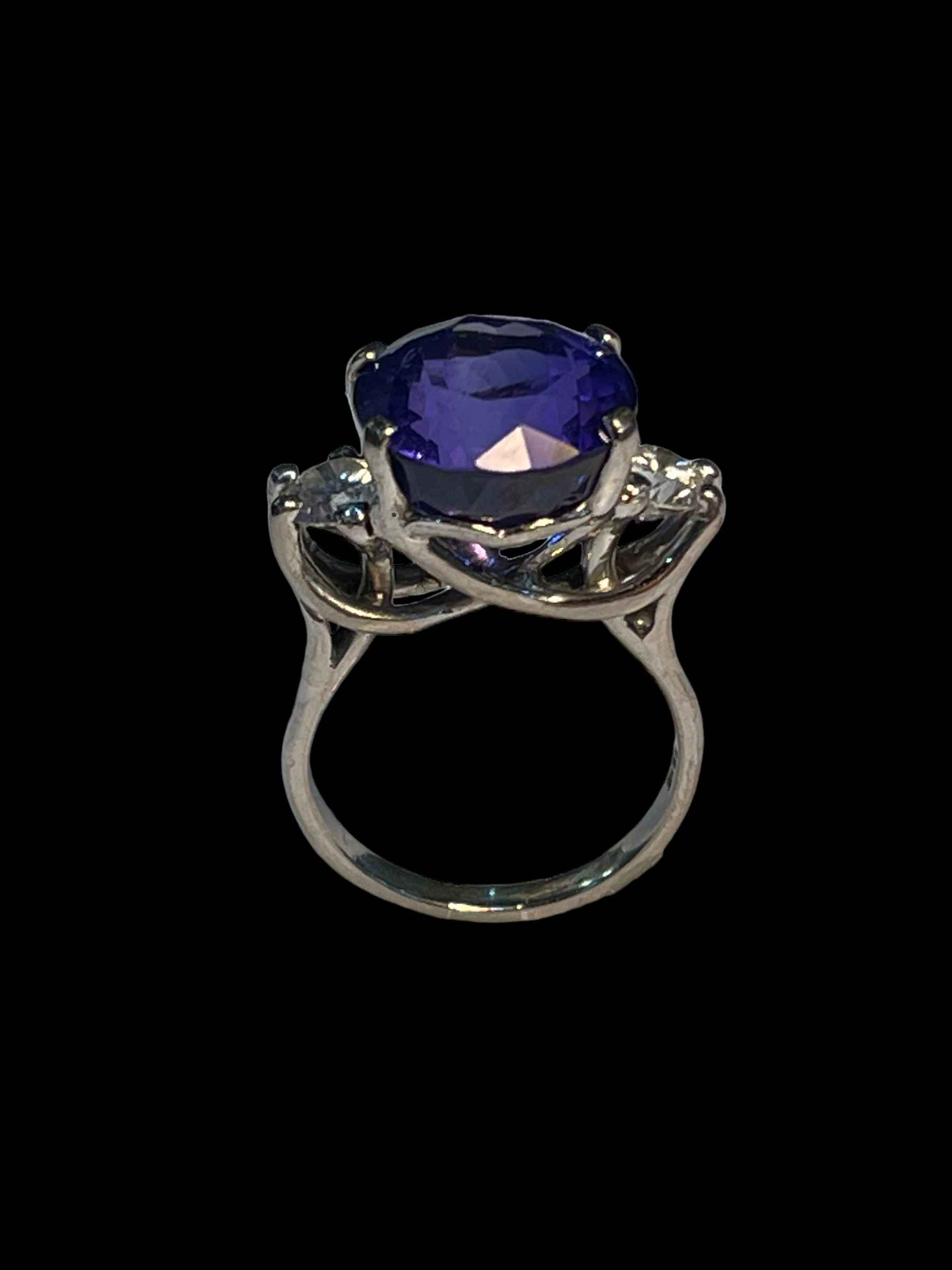 Impressive tanzanite and diamonds three stone ring set in 18 carat white gold, - Image 2 of 2