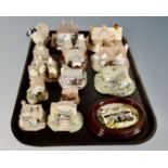 A tray containing assorted cottage ornaments including Lilliput,