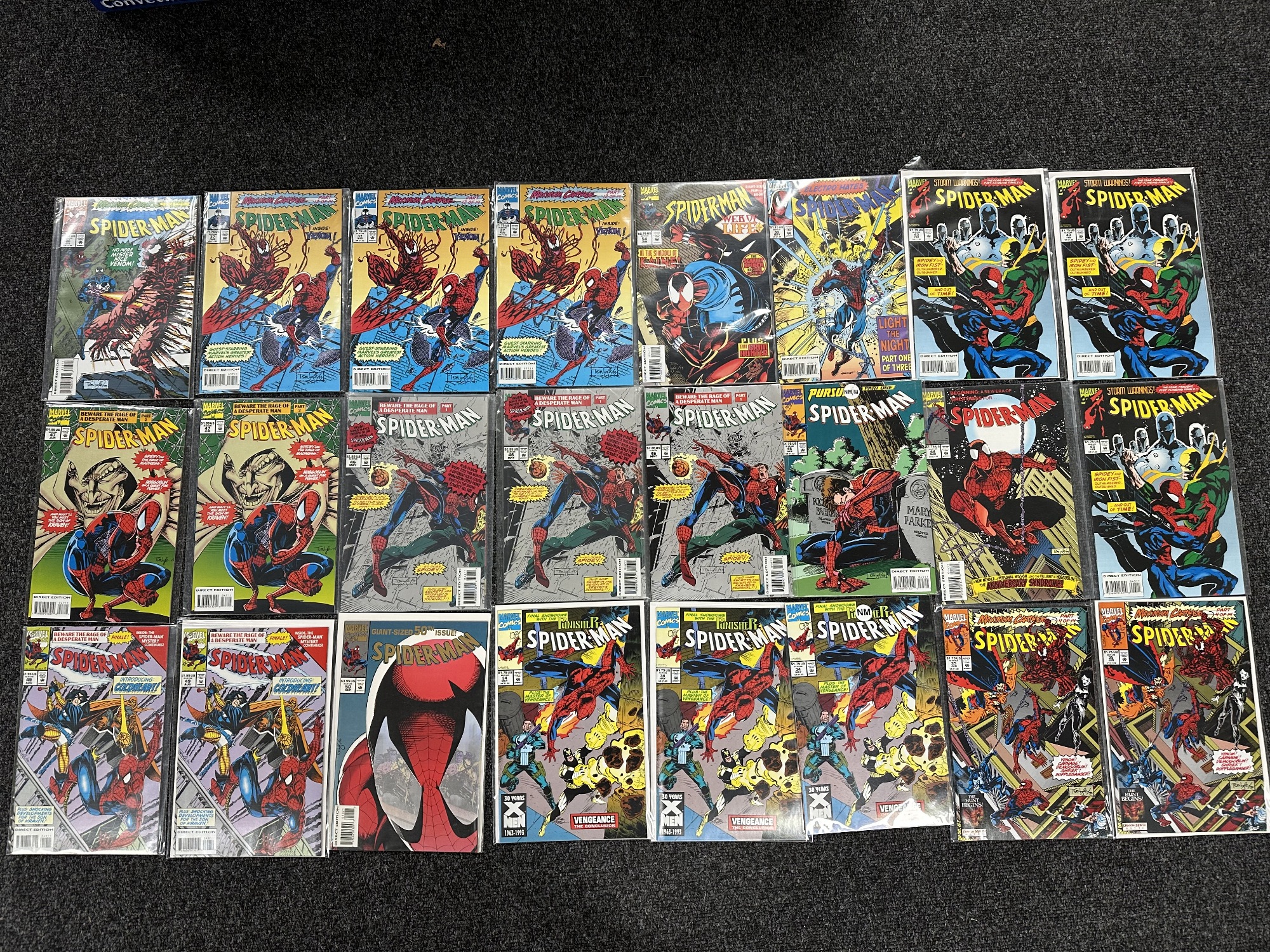 A box containing a large collection of 1990s and later Marvel Spider-Man comics including various - Image 7 of 13