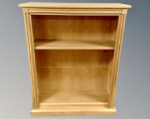 A set of contemporary oak open bookshelves (width 98cm)