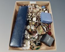 A box of jewellery including costume beads, Pilgrim necklace and bracelet in box,