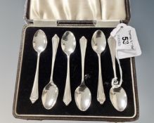 A set of six silver tea spoons, Birmingham 1944, 46g.