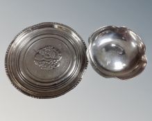 Two silver pin dishes (2) CONDITION REPORT: 39.8g.