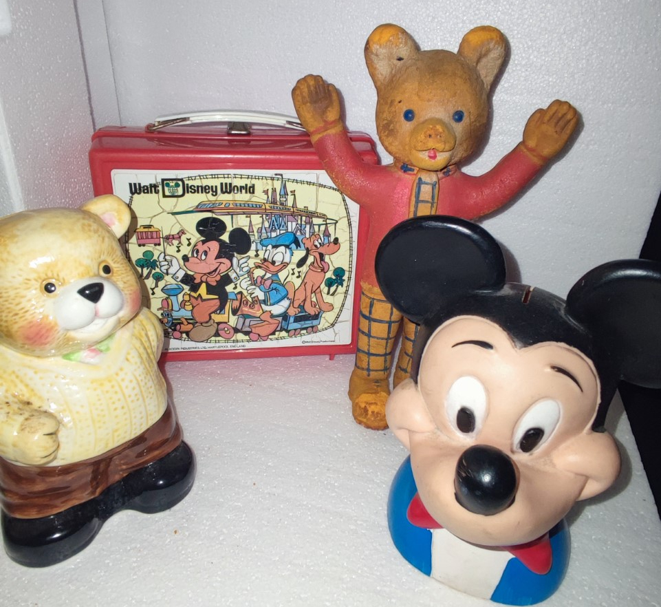 Vintage Walt Disney World lunch box, Mickey mouse money box,