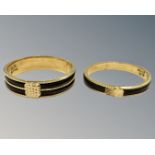 Two Indian 22ct gold and elephant hair band rings, each stamped 916.