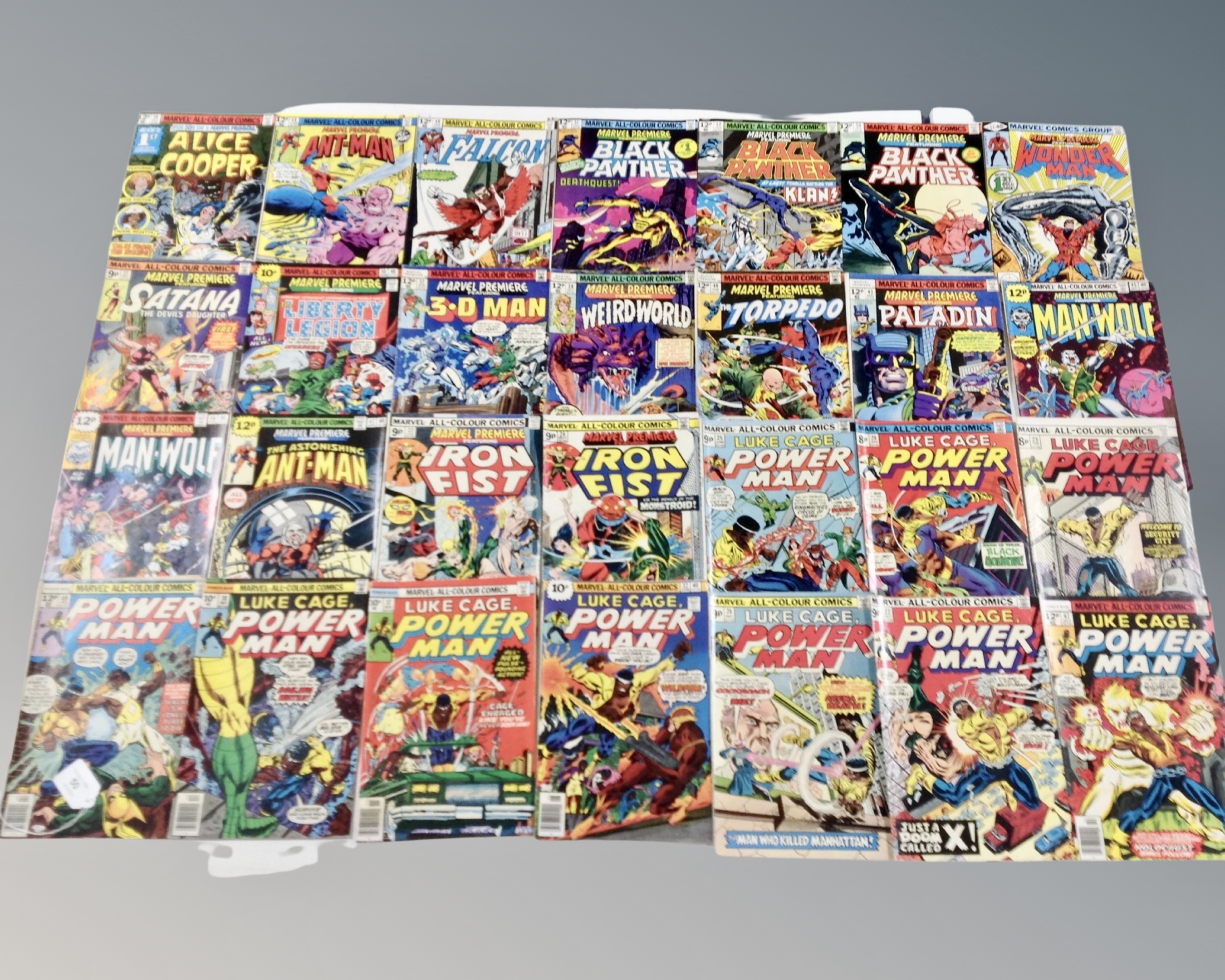 Marvel Comics : Ms Marvel, twenty three issues, 10 - 23 inclusive, - Image 2 of 3