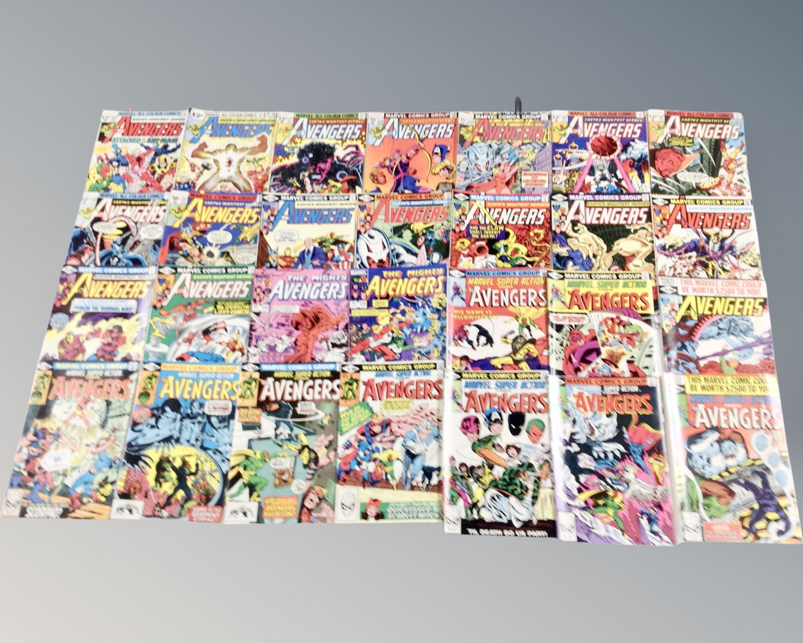 Marvel Comics : Earth's Mightiest Heros The Avengers, fifty two issues, - Image 3 of 3