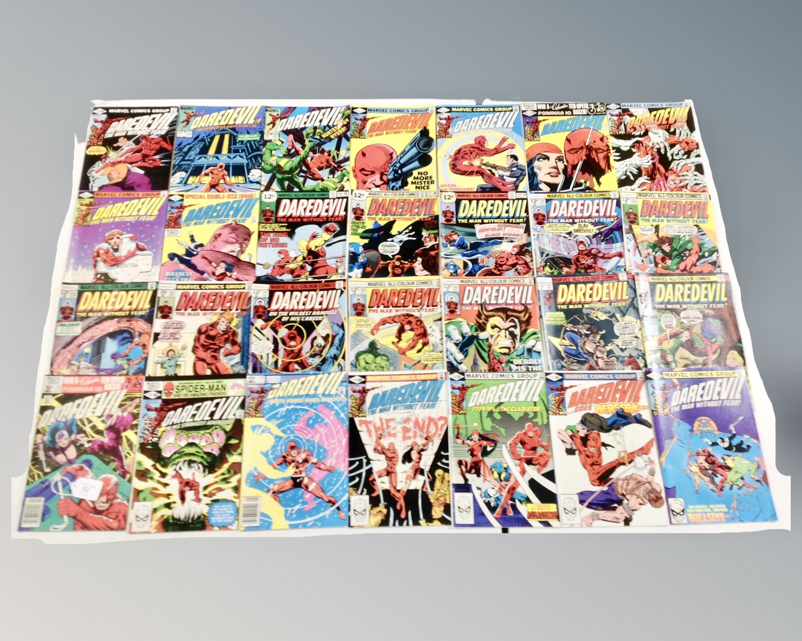 Marvel Comics : Daredevil, seventy one issues to include 12 cent issues, 6, 22, king size annual, 4, - Image 2 of 3