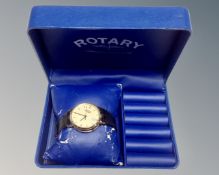 A gent's 9ct gold Rotary quartz calendar wristwatch in box (lacking crown, requires restoration).