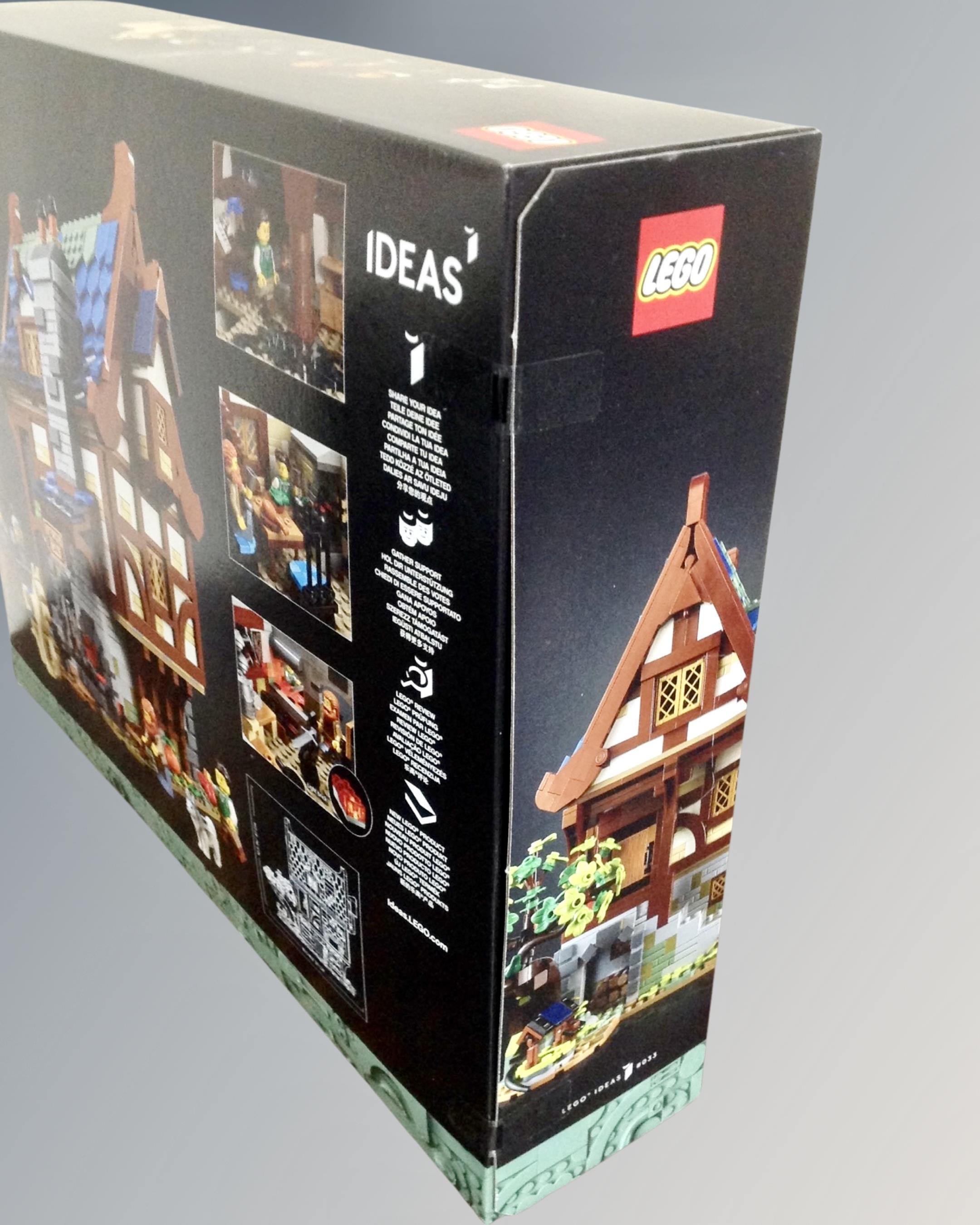 Lego : Ideas 21325, Medieval Blacksmith, boxed, sealed, new. - Image 3 of 4