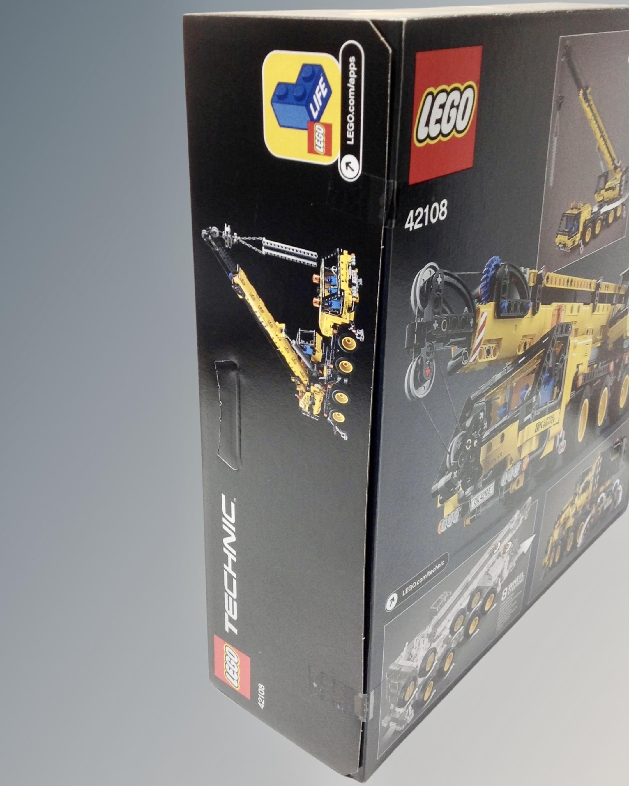 Lego : Technic 42108 Mobile Crane, - Image 4 of 4