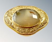 A 19th century yellow metal (presumed gold) and agate mounted snuff box,