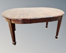 A mahogany extending dining table with leaf (length 149cm)