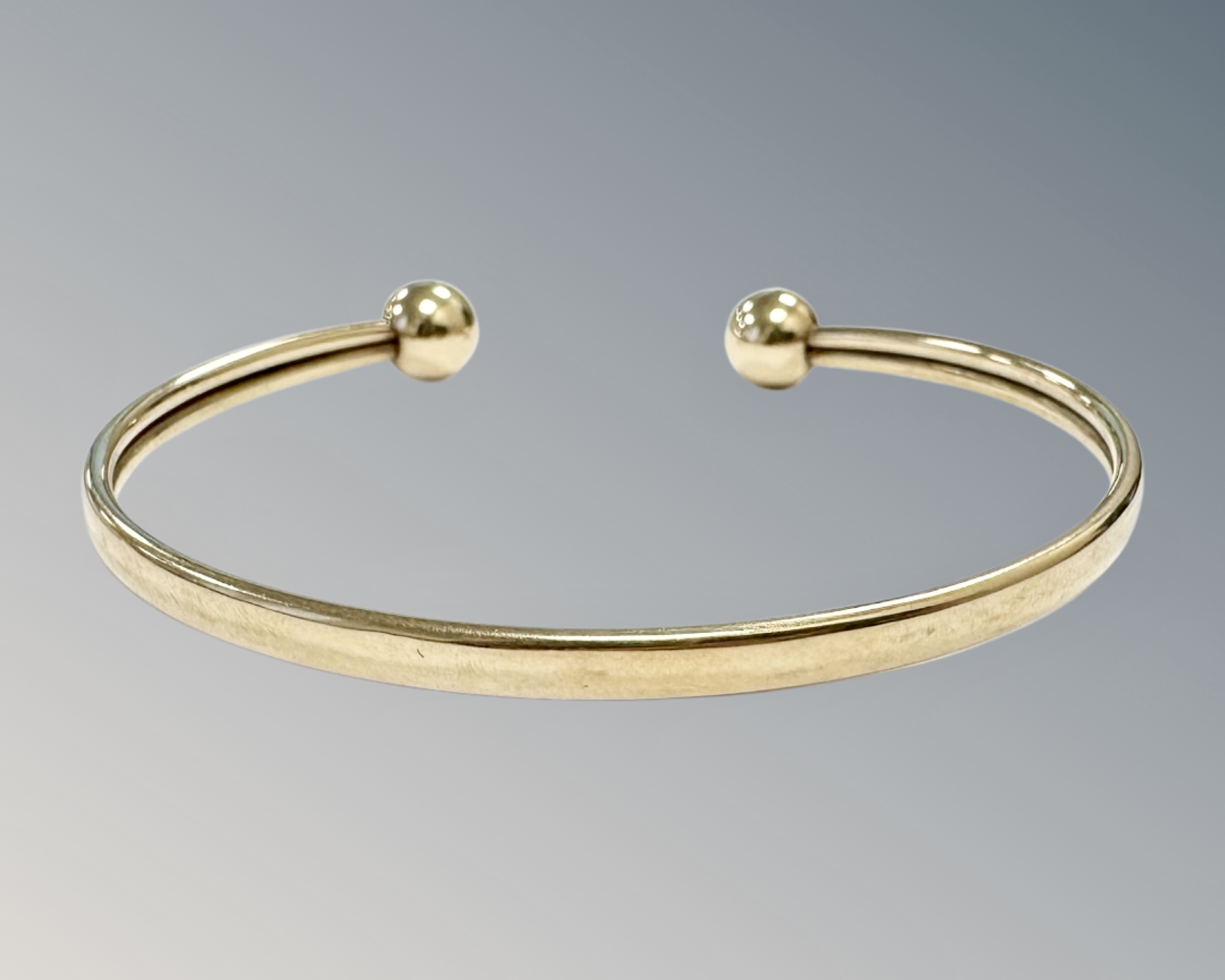 A 9ct yellow gold expansion bracelet, 4.7g.