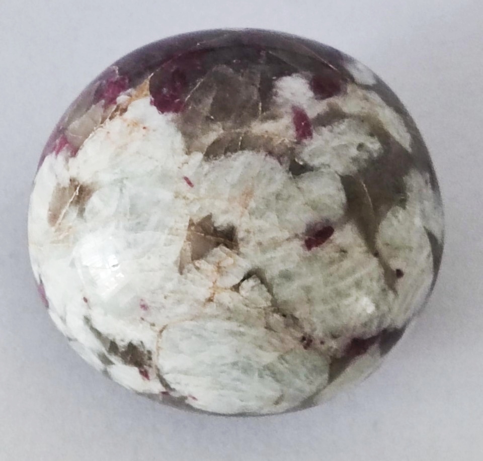 Polished natural tourmaline Quartz crystal Stone. - Image 2 of 2