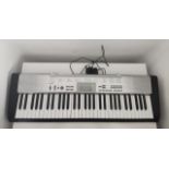 Casio LK 130 - Keylighting keyboard with digital screen,