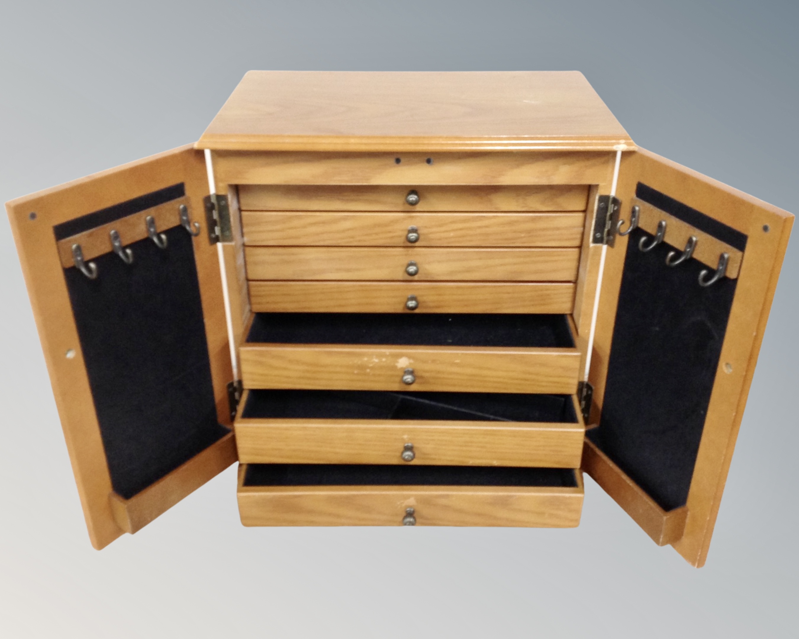 A contemporary table top double door cabinet fitted seven internal drawers - Image 2 of 2