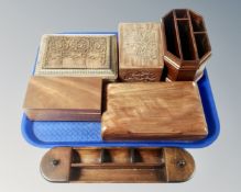 A tray of six assorted wooden desk stands and table boxes