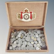 A wooden cigar box containing a quantity of 20th century British and foreign coins.