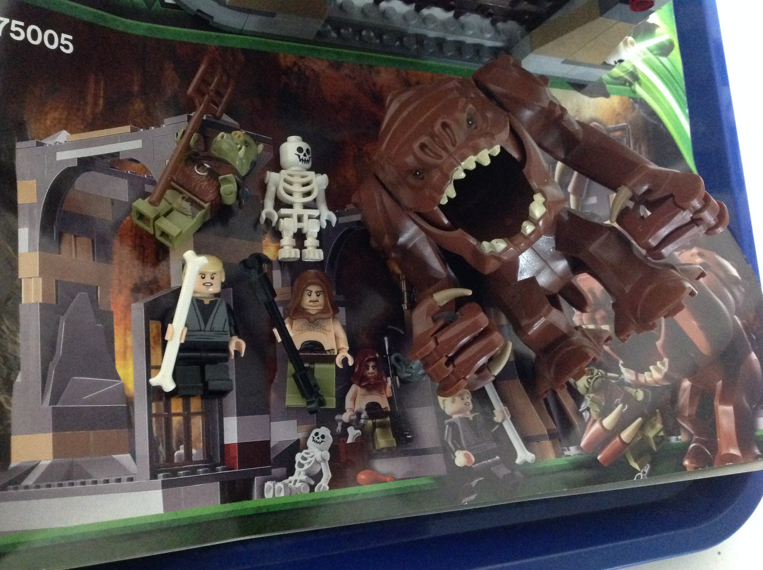 A Lego Star Wars 75005 Rancor Pit, with box and instructions. - Image 2 of 2