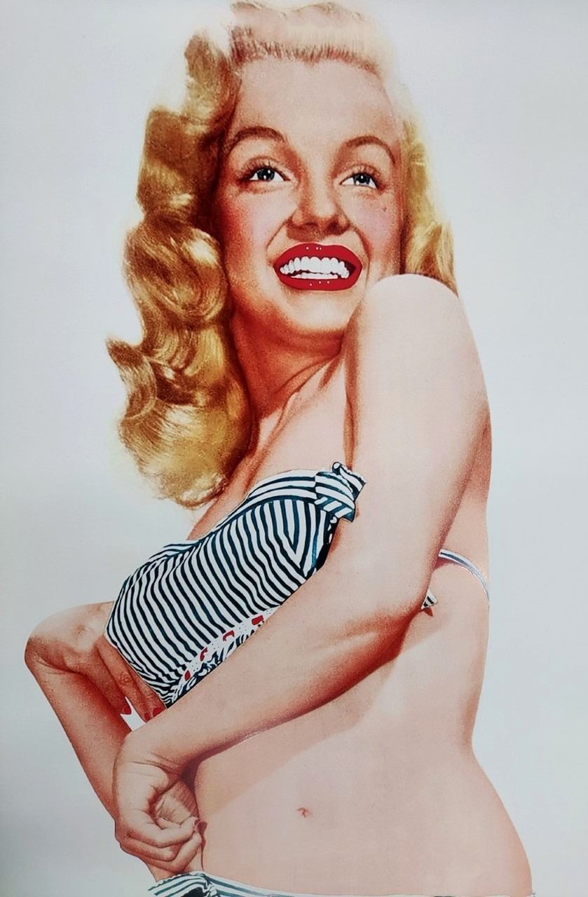 Marilyn Monroe pin ups door poster, 21.5" by 62", Marilyn Monroe in turquoise bikini. - Image 2 of 4