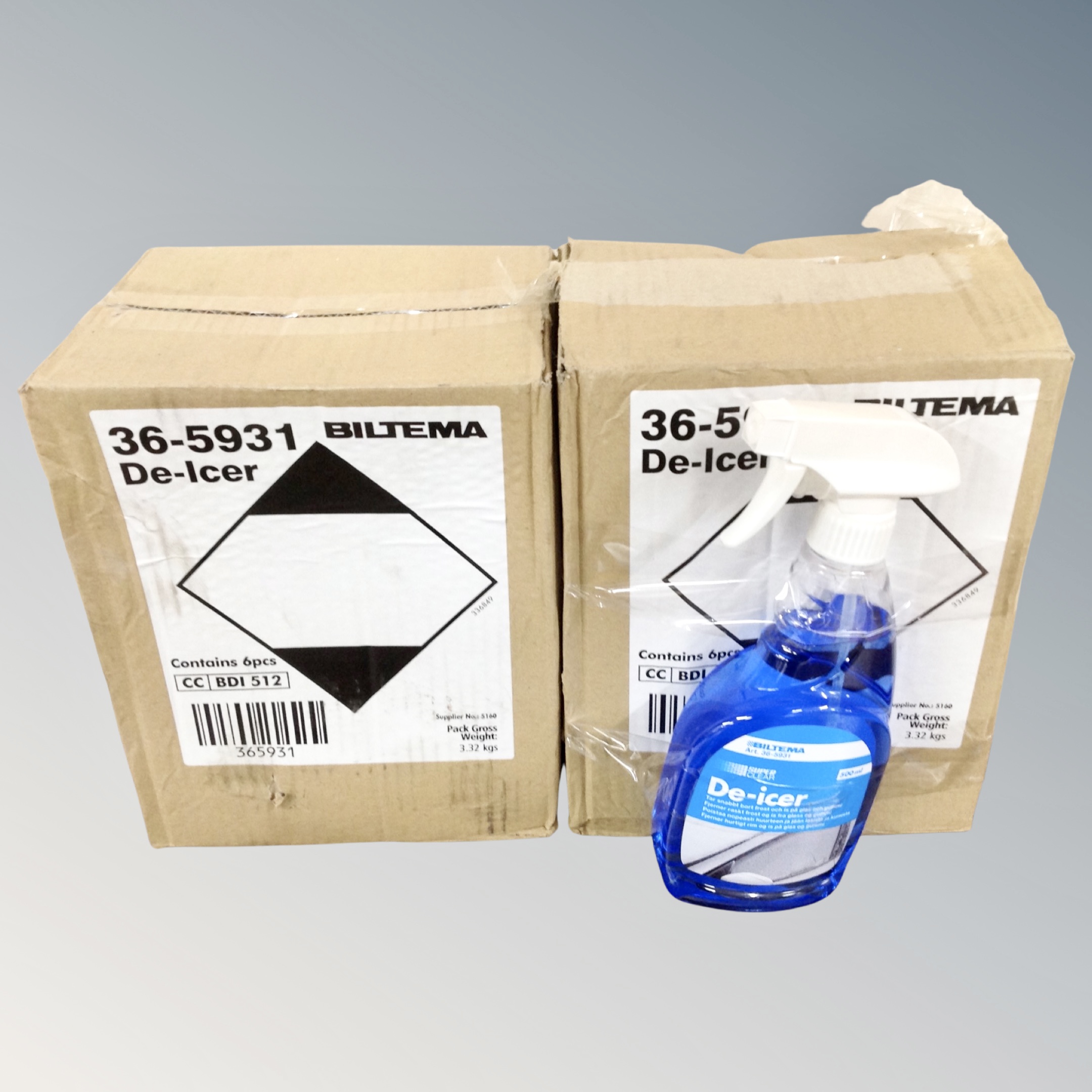 12 500ml bottles of Biltema de-icer.