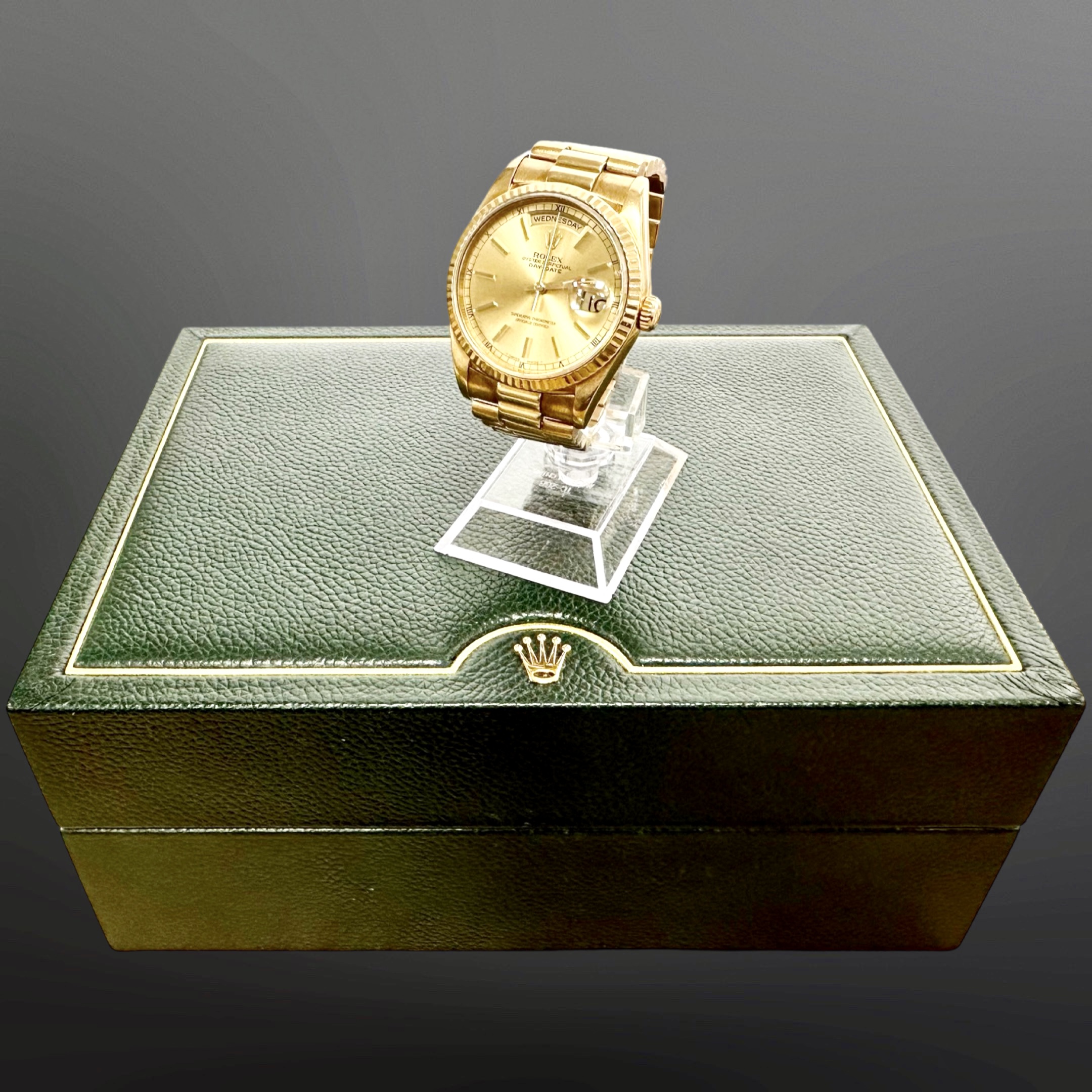 Rolex : A fine gent's 18ct yellow gold Oyster Perpetual Day-Date automatic calendar centre-seconds - Image 2 of 12