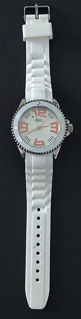 A Diamond stainless steel Annabella watch. NEW in full working order. S3857G, with replacement box.