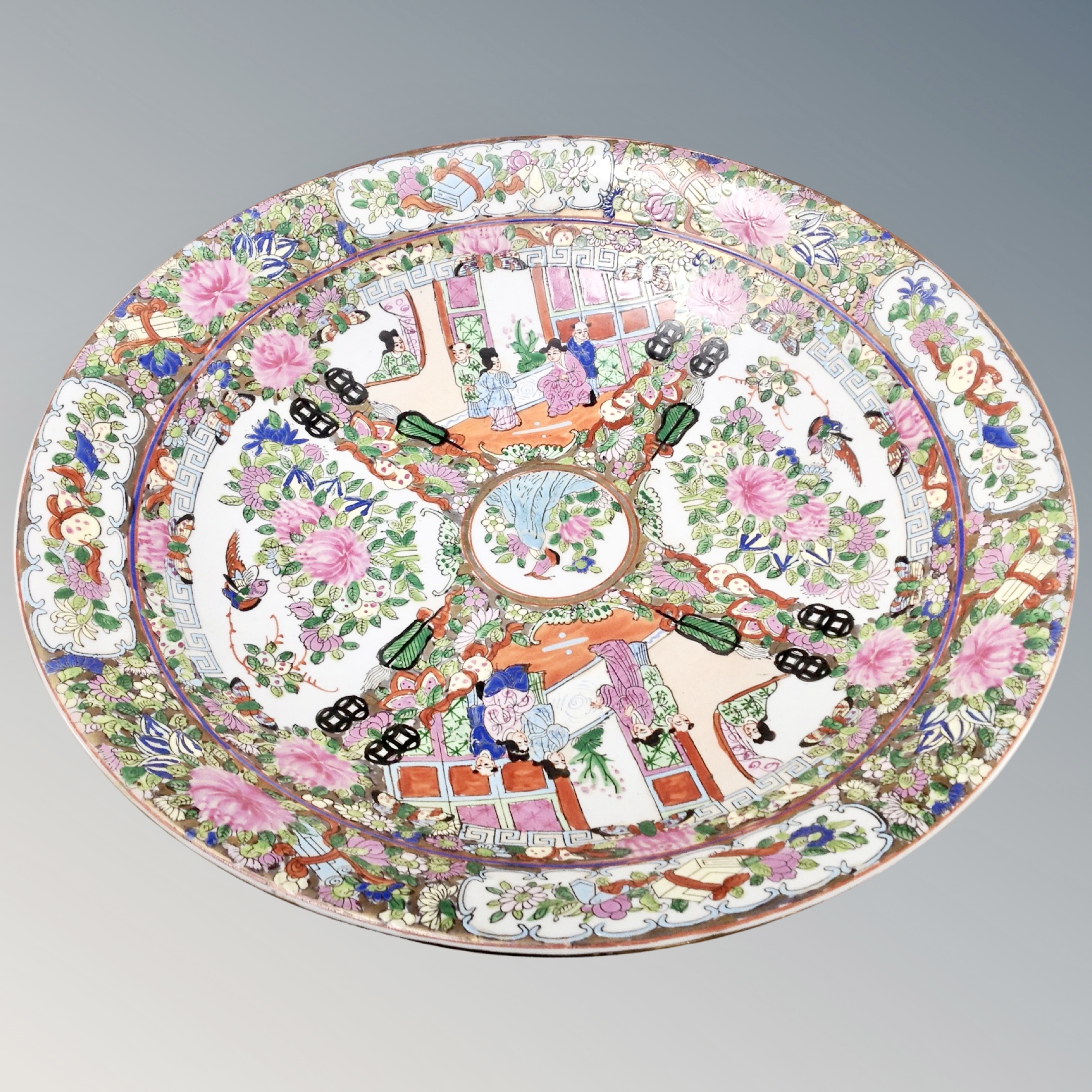 A 20th century Cantonese famille rose shallow dish, diameter 41 cm.