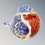 A Royal Crown Derby robin paperweight