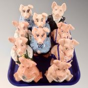 A tray containing 10 Wade Natwest pigs.