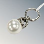 A solid silver Ti Sento key ring with oversize faux pearl and zirconia, 23g gross.