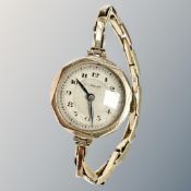 A lady's 9ct gold wristwatch on 9ct gold expanding bracelet CONDITION REPORT: 19.4g.