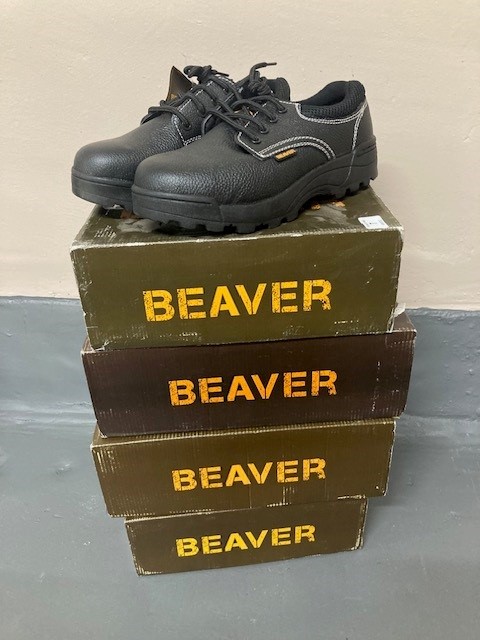 Two pairs of Beaver safety shoes, size 6