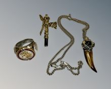 A collection of silver and white metal jewellery (Q)