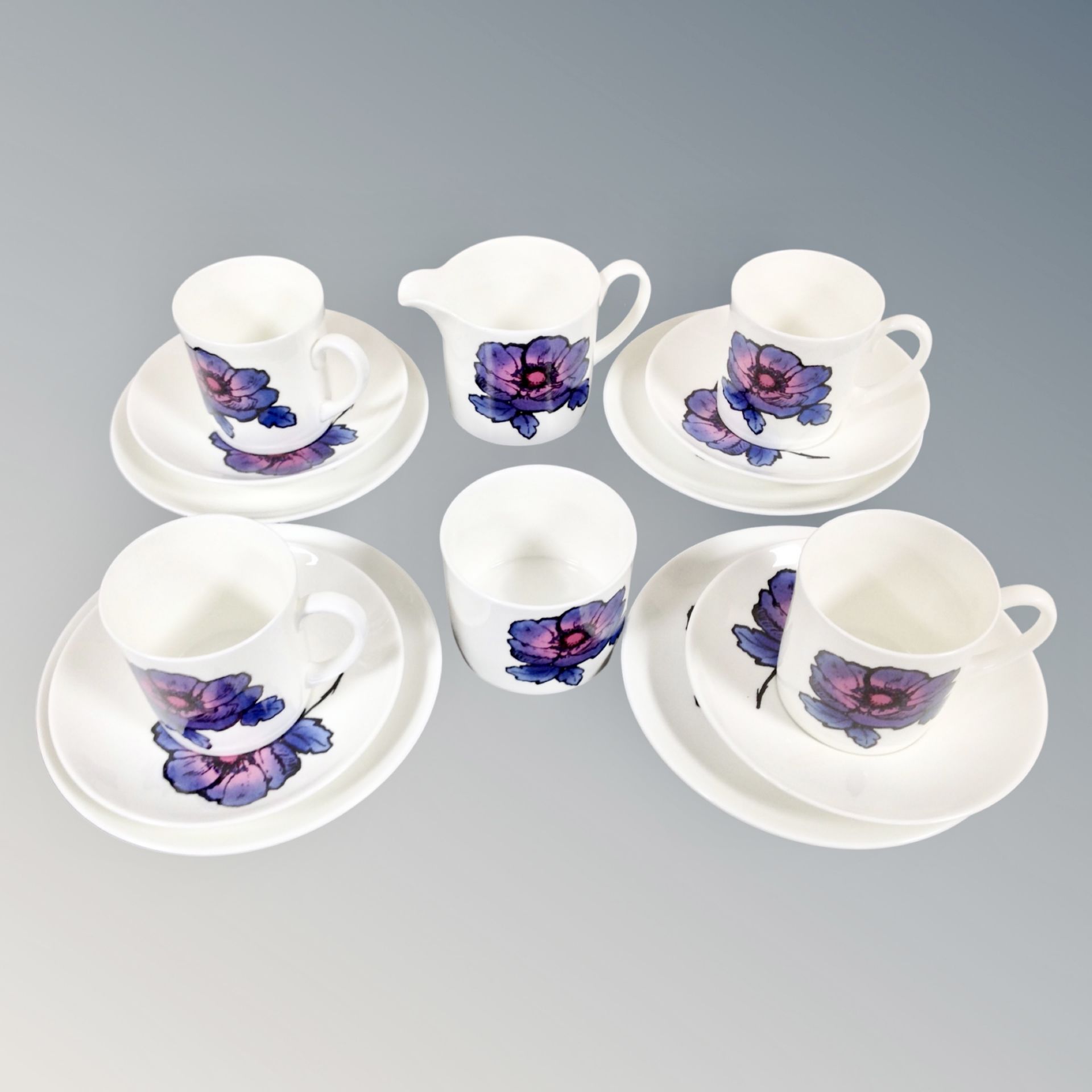 Fourteen pieces of Wedgwood Susie Cooper Anemone tea china